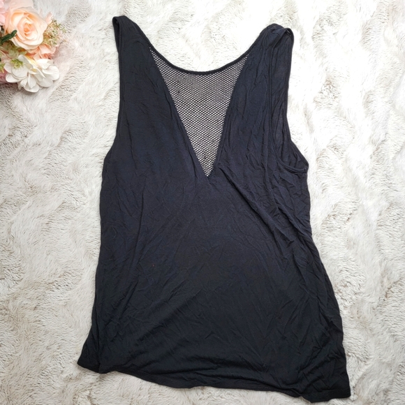 ALO Yoga Tops - Alo Yoga Warm Up Mesh Insert Tank Top Black Size Unknown